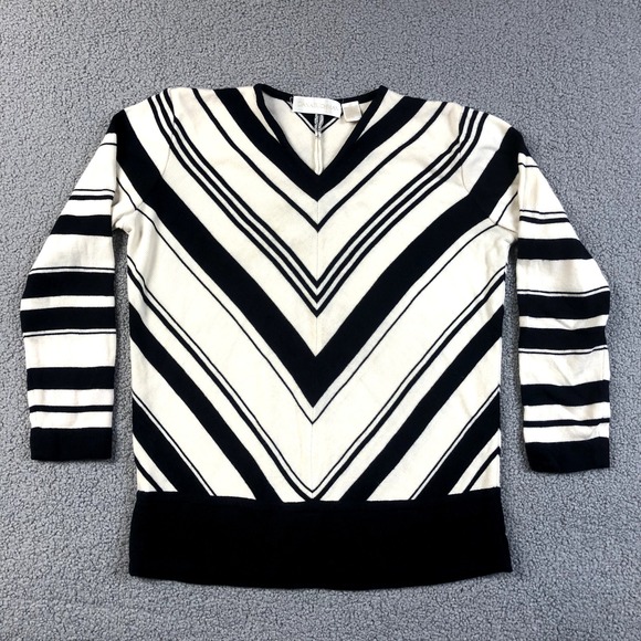 Dana Buchman Sweaters - Dana Buchman Sweater Women's Sz XS Black Chevron Mesh V-neck